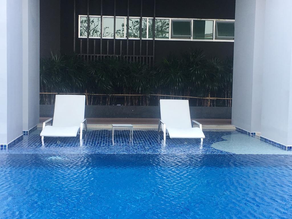 Baan Kieng Fah Hua-Hin by Montri C. Appartement HHQ Buitenkant foto